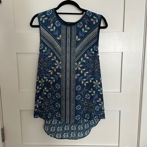 BCBGMaxazria Sleeveless Blue Printed Blouse
